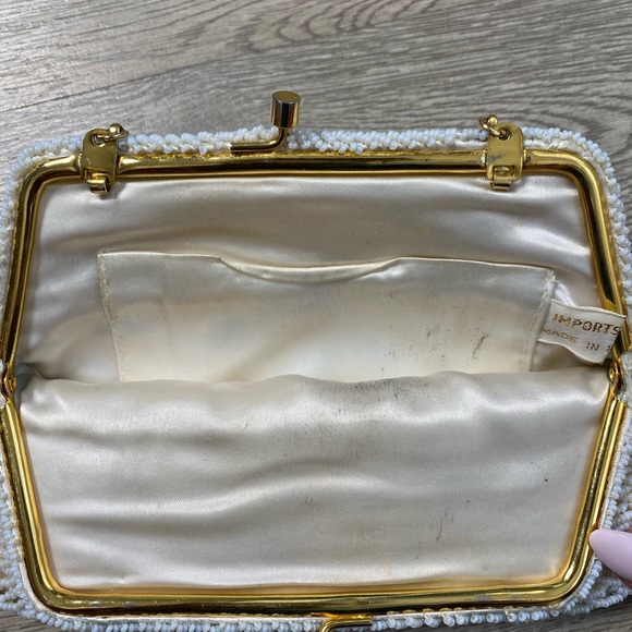 Vintage Opal Colored Clutch - Picture 3 of 4